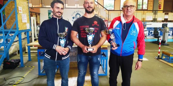 Distensione su panca Coppa Italia