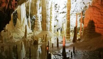 Le Grotte di Frasassi a Genga, sala delle Candeline